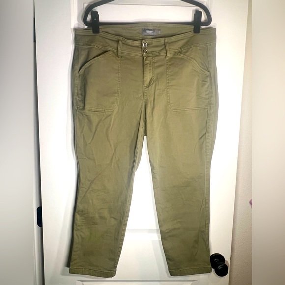Torrid Olive Green Crop Skinny Stretch Jean Pants Size 18 - Picture 4 of 6